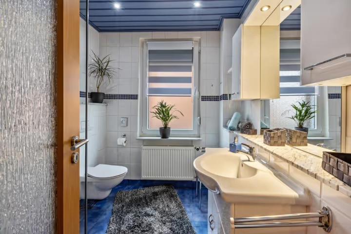 Christels Ferienwohnung 2 In Thale Mit Ueberdachter Terrasse, Kueche Mit Tv & Geschirrspueler Luaran gambar